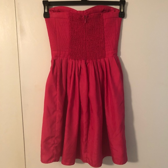 DEVLIN Magenta Pink Strapless Dress with Pockets - Picture 4 of 8